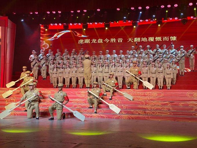 center和centre什么区别